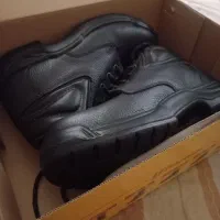 کفش ایمنی بهشتیان