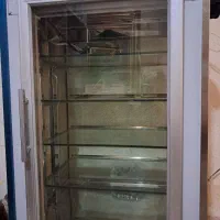 ویترین چراغ دار