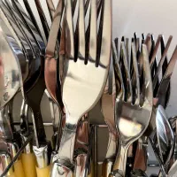 قاشق چنگال چاقو
