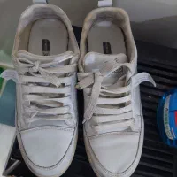 کفش پسرونه سایز۳۹ و۳۸