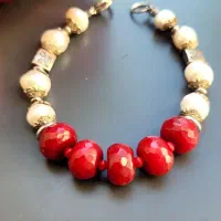 دستبند دستساز مروارید و سنگ جید