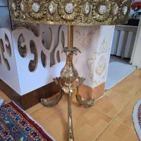 میز برنز با طرح خاص