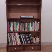 کتابخانه و کمد چوبی