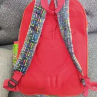 چمدان کوله کیف مدرسه|کیف، کفش، کمربند|پرند, فاز ۶|دیوار