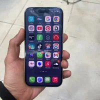 ایفون ۱۶ بدون یه نقطه سریm با ۱۸ماه گارانتی شرکت