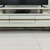 میز تلویزیون سفید شیری