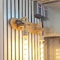 آویز  به همراه چراغ. کلاسیک