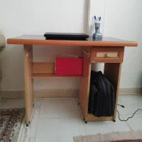 میز کامپیوتر