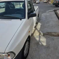 بی رنگ به شرط کارشناسی