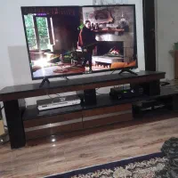 میز تلویزیون تمیز و سالم