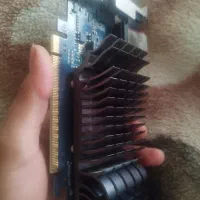 کارت گرافیک ایسوز به همراه رم دو گیگ