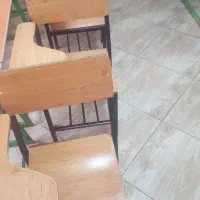 صندلی دانش آموزی و میز و صندلی اداری بسیار تمیز