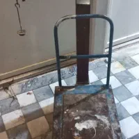 باسکول ۲۰۰ کیلویی قدیمی|ابزارآلات|قم, طلاب غیر ایرانی|دیوار