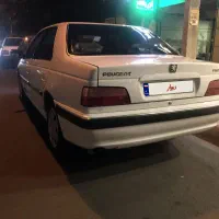 پژو ۴۰۵ سفید