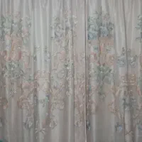 پرده همراه ساتن