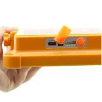 پروژکتور شارژی خورشیدی نیاز به تعمیر جزیی|لامپ و چراغ|شاهین‌شهر, فردوسی|دیوار