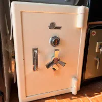 گاوصندوق 550اس کاوه با رمز اصل USA