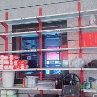 قفسه دیواری و استند پفک