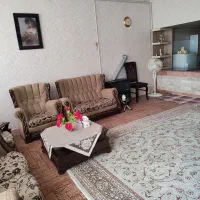 خونه دربستی داخل شهر