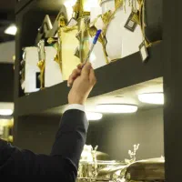 انبار دار مسلط در بلور فروشان شوش