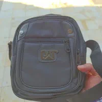 کیف دوشی مردانه برزنتی cat مدل t1