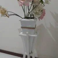 گلدان با گل