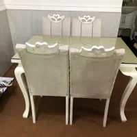 میز غذا خوری تمیز