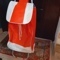 ساک و ظرف|کیف، کفش، کمربند|لاهیجان, قیام|دیوار