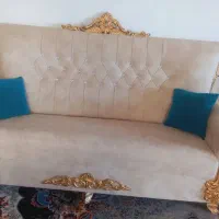 مبل وگل میز