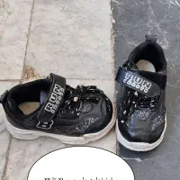 تعدادی کفش و بوت بچگانه|کفش و لباس بچه|کرج, شهرک فهمیده|دیوار