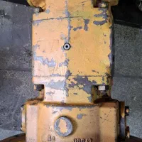 پمپ هیدرولیک لیبهر 912 اورجینال