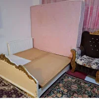 تختخواب ۲ نفره همراه با تشک رویال فنری طبی
