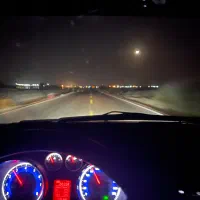 ماشین  در بستی سفر به بیرون جزیره