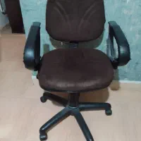 صندلی  کامپیوتر در حد نو