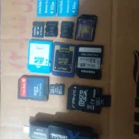 تعدادی فلش رم و مینی و قدیمی اما سالم