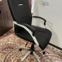 میز کامپیوتر با صندلی