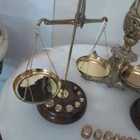 ترازو زرگری برنجی برنزی قدیمی عتیقه کلکسیونی|کلکسیون اشیاء عتیقه|تهران, کیانشهر|دیوار