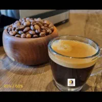یک باریستا جهت همکاری در کافه
