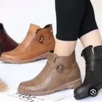 نیم بوت و کتانی|لباس|سراب, |دیوار