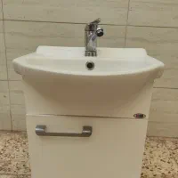 روشویی با کمد زیرش