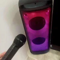 اسپیکر بلوتوثی بزرگ