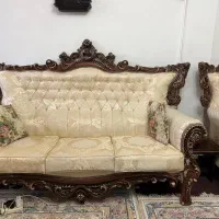 مبل با عسلی تمیز