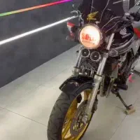 سی بی ۴۰۰