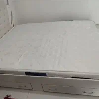 تخت دو نفره