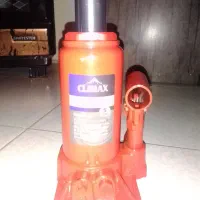 جک روغنی نیسان پاترول لندرور رونیز جیپ پاژن آفرود|قطعات یدکی و لوازم جانبی|تهران, شهرآرا|دیوار