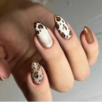 کاشت ناخن قیمت مناسب|خدمات آرایشگری و زیبایی|رشت, رشتیان|دیوار