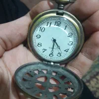 سه عدد ساعت برای توضیحات پیام بدین