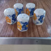 تعدادی ظروف قدیمی ساخت چین|ظروف سرو و پذیرایی|بیرجند, |دیوار