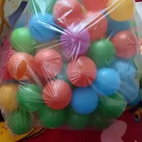 توپ استخری کودک