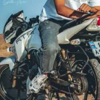 استخدام مشاور مبتدی با موتور سیکلت